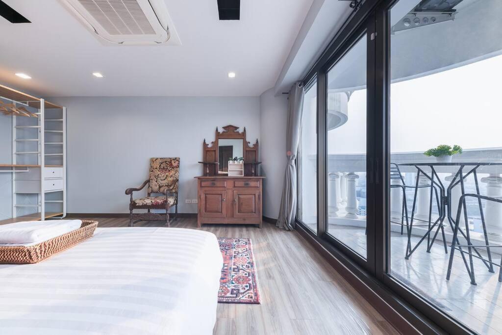 Central Bangkok, 5 Stars River View & Characteristic Decor Exterior foto