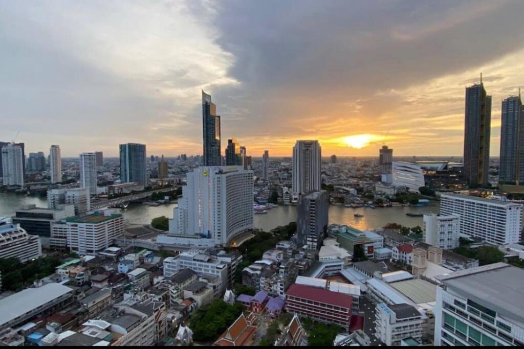 Central Bangkok, 5 Stars River View & Characteristic Decor Exterior foto